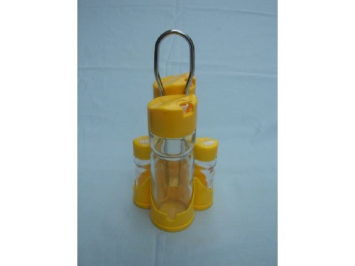 GLASS OIL AND VINEGAR CRUET SET